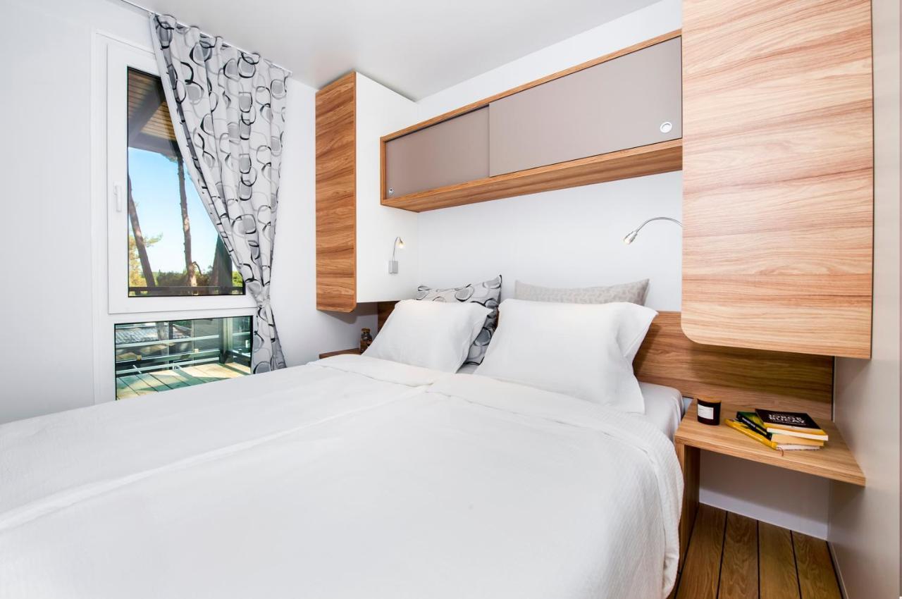 Pineta Mobile Home In Porton Biondi Camp Rovinj Exterior photo
